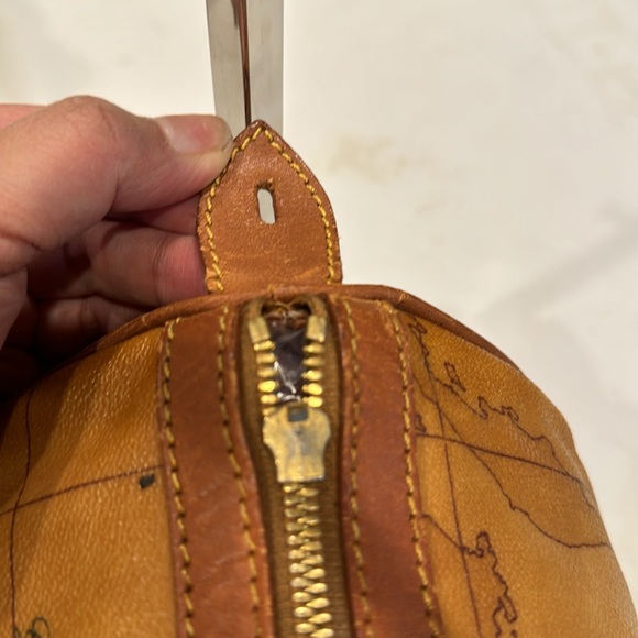 Authentic Alvaro Boston bag - Picture 8 of 12
